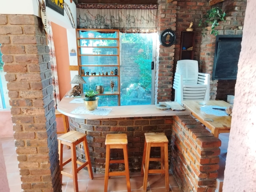 3 Bedroom Property for Sale in Sunnyridge Eastern Cape